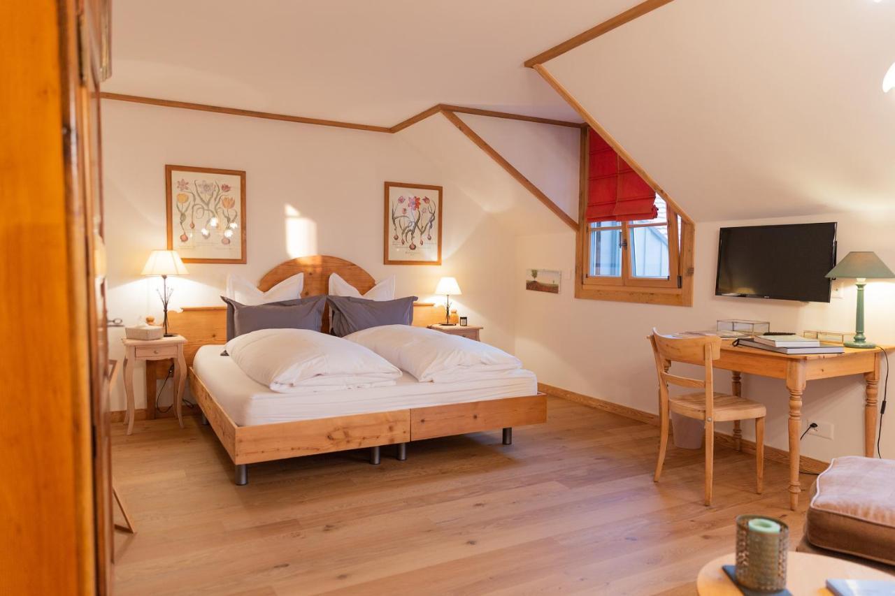 Gasthof zum Schlüssel Ueberstorf Habitación foto