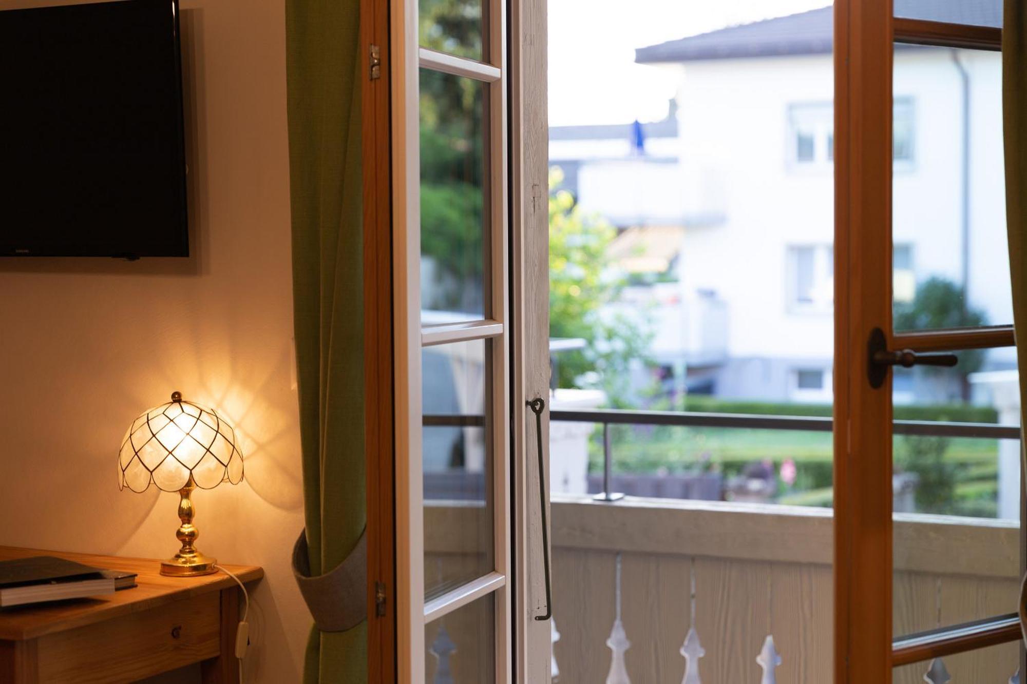 Gasthof zum Schlüssel Ueberstorf Habitación foto
